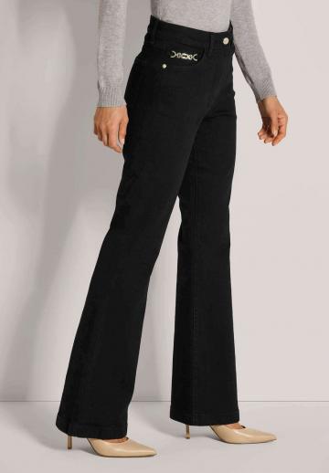 Клешеные брюки