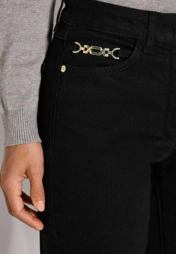 Клешеные брюки