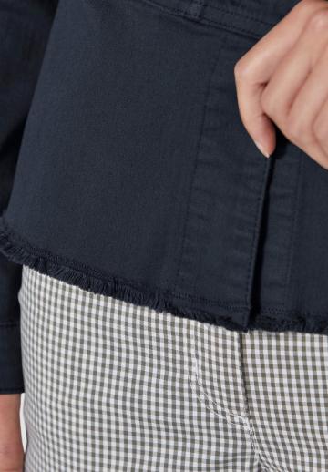 Джинсовая куртка