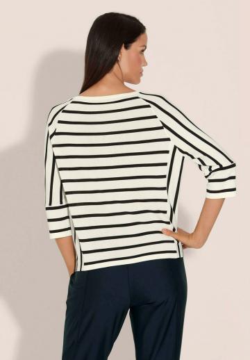 Пуловер с рукавом три четверти