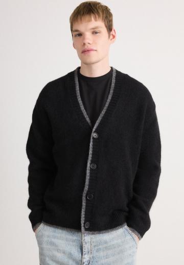 Вязаная кофта