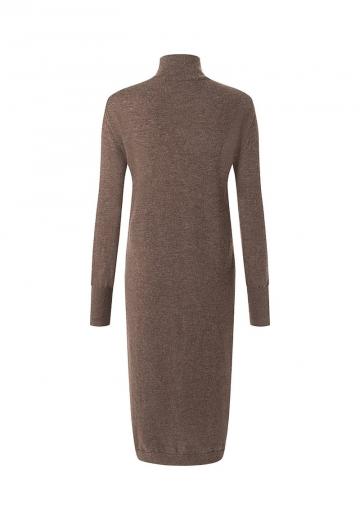 Вязаное платье