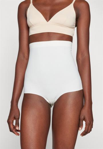 Корректирующее белье