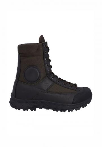 Походные ботинки