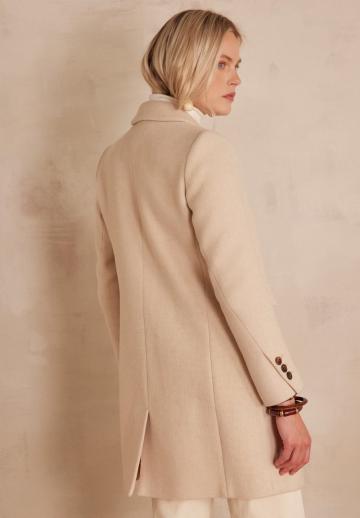 Короткое пальто