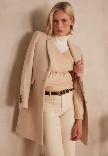 Короткое пальто