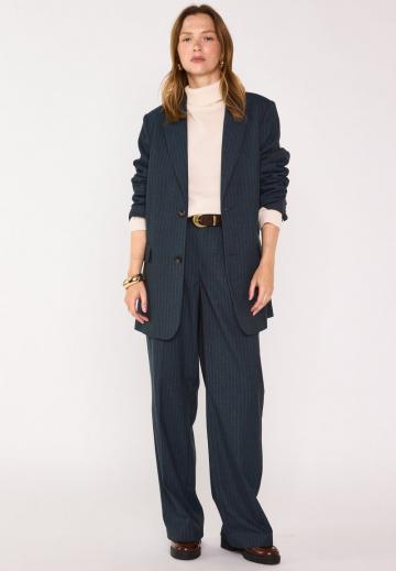 Короткое пальто