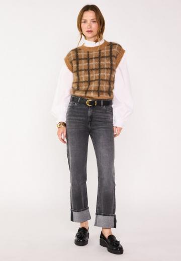 Прямые джинсы