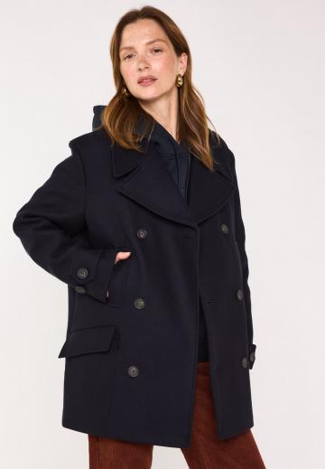 Короткое пальто