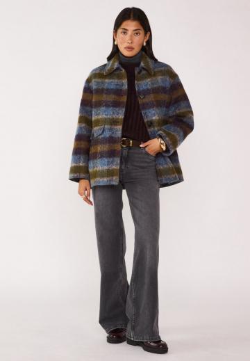 Короткое пальто