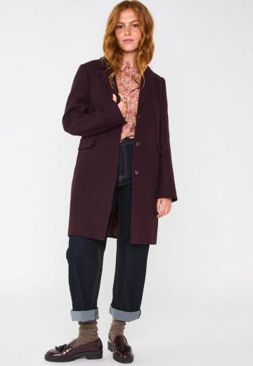 Короткое пальто