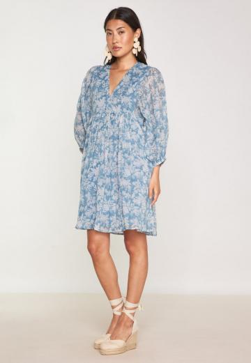 Короткое платье