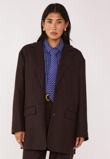 Короткое пальто