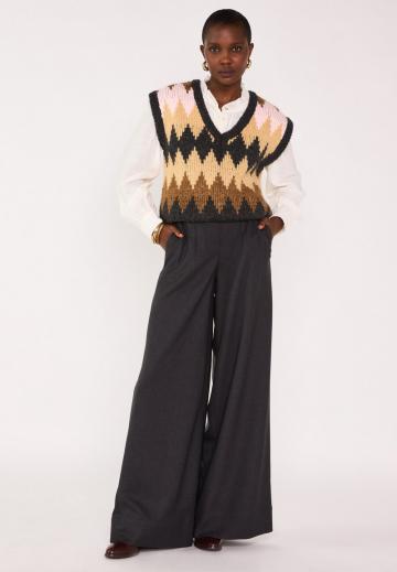 Пуловер без рукавов