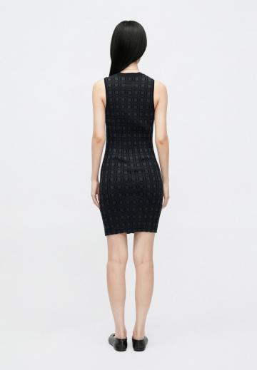 Вязаное платье