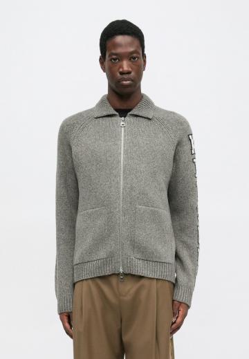 Вязаная кофта