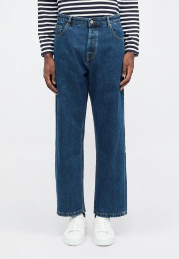 Прямые джинсы