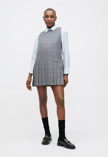 Короткое платье