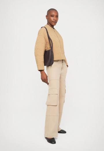 Короткая куртка