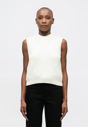 Пуловер без рукавов