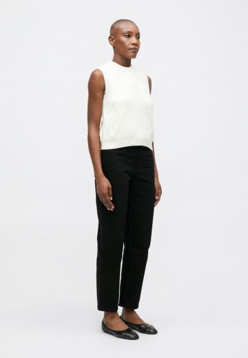 Пуловер без рукавов