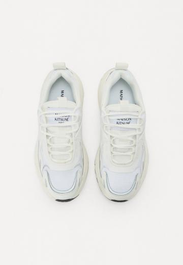 Гандбольные кроссовки