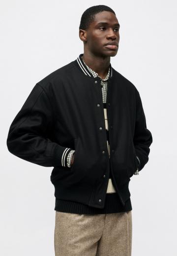 Куртка бомбер