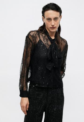 Кружевная блузка