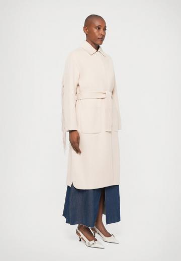 Шерстяное пальто