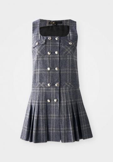 Короткое платье