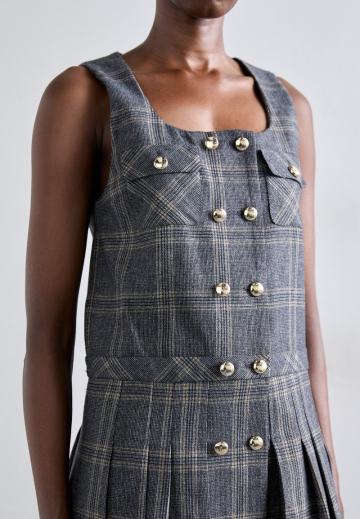 Короткое платье