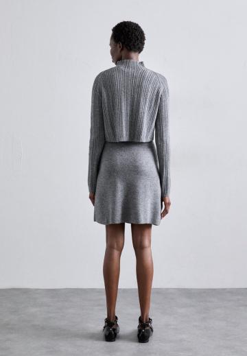 Вязаное платье