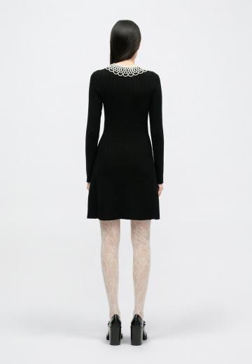 Вязаное платье