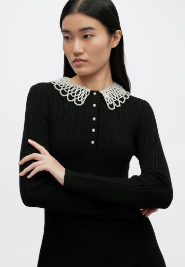 Вязаное платье