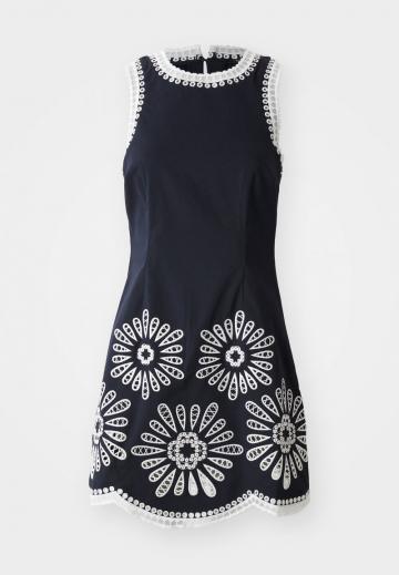 Пляжное платье