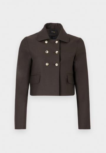 Короткая куртка