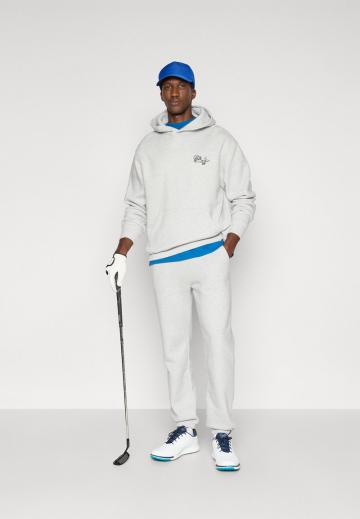 Спортивная кофта