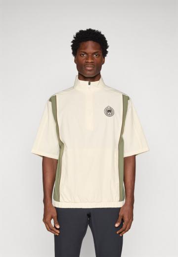 Куртка-дождевик