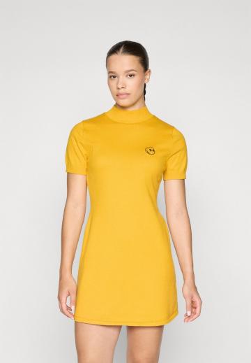 Спортивное платье