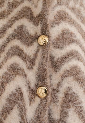 Жаккардовая вязаная кофта