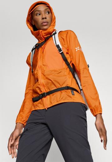 Спортивная куртка