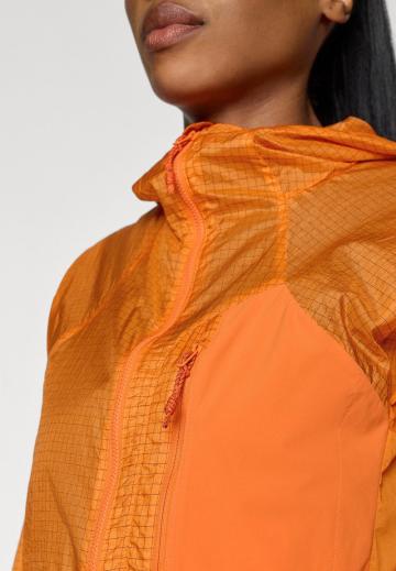 Спортивная куртка