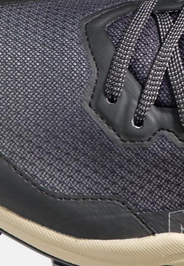 Беговые кроссовки