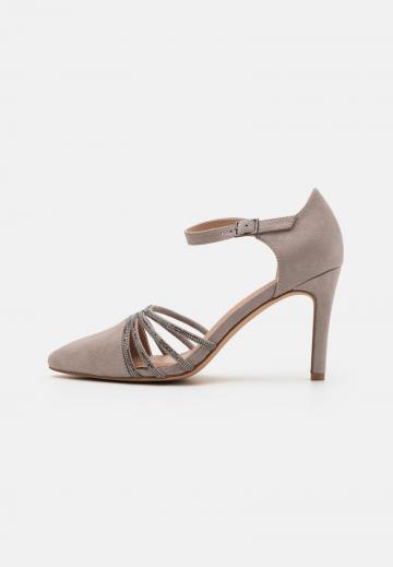 Туфли с ремешком