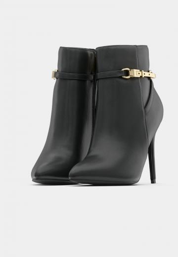 Полусапожки на высоком каблуке