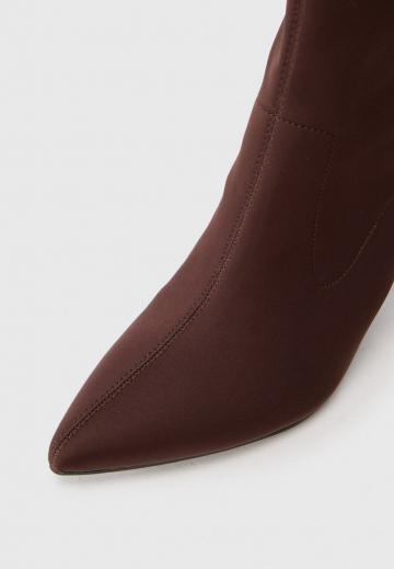 Высокие сапоги