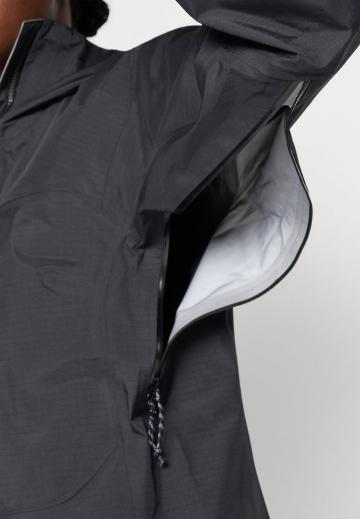 Спортивная куртка