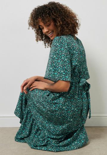 Летнее платье