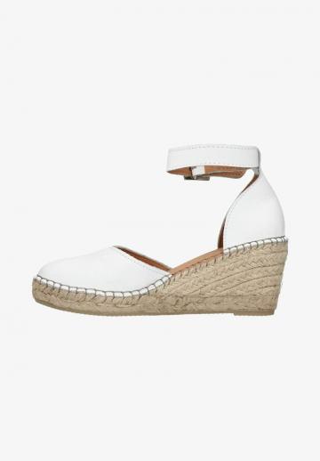 Гандбольные кроссовки