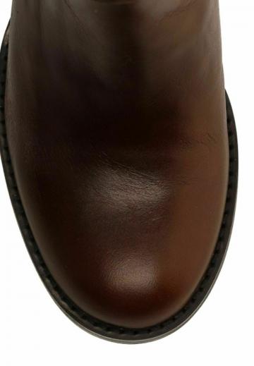 Высокие сапоги